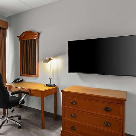 Quality Inn & Suites Cvg Airport Erlanger Exteriör bild