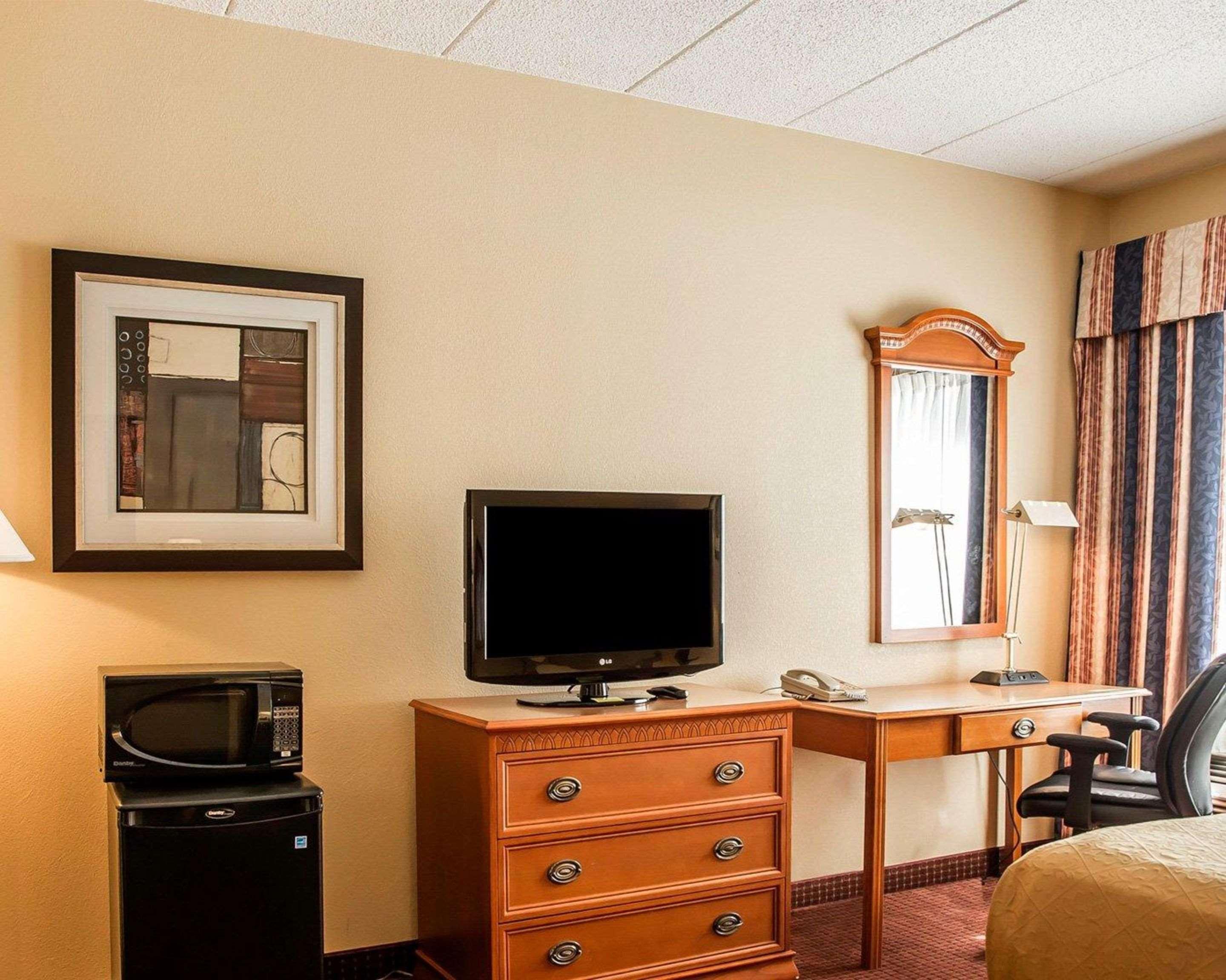 Quality Inn & Suites Cvg Airport Erlanger Exteriör bild