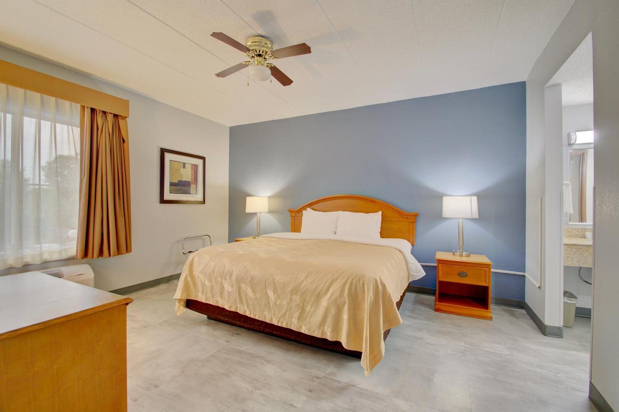 Quality Inn & Suites Cvg Airport Erlanger Exteriör bild