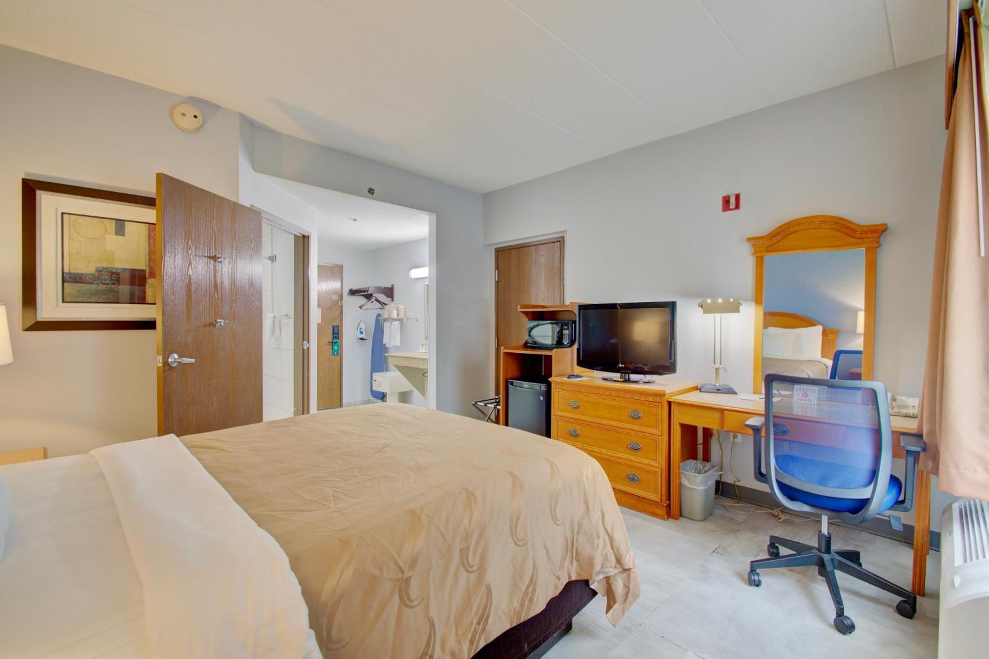 Quality Inn & Suites Cvg Airport Erlanger Exteriör bild