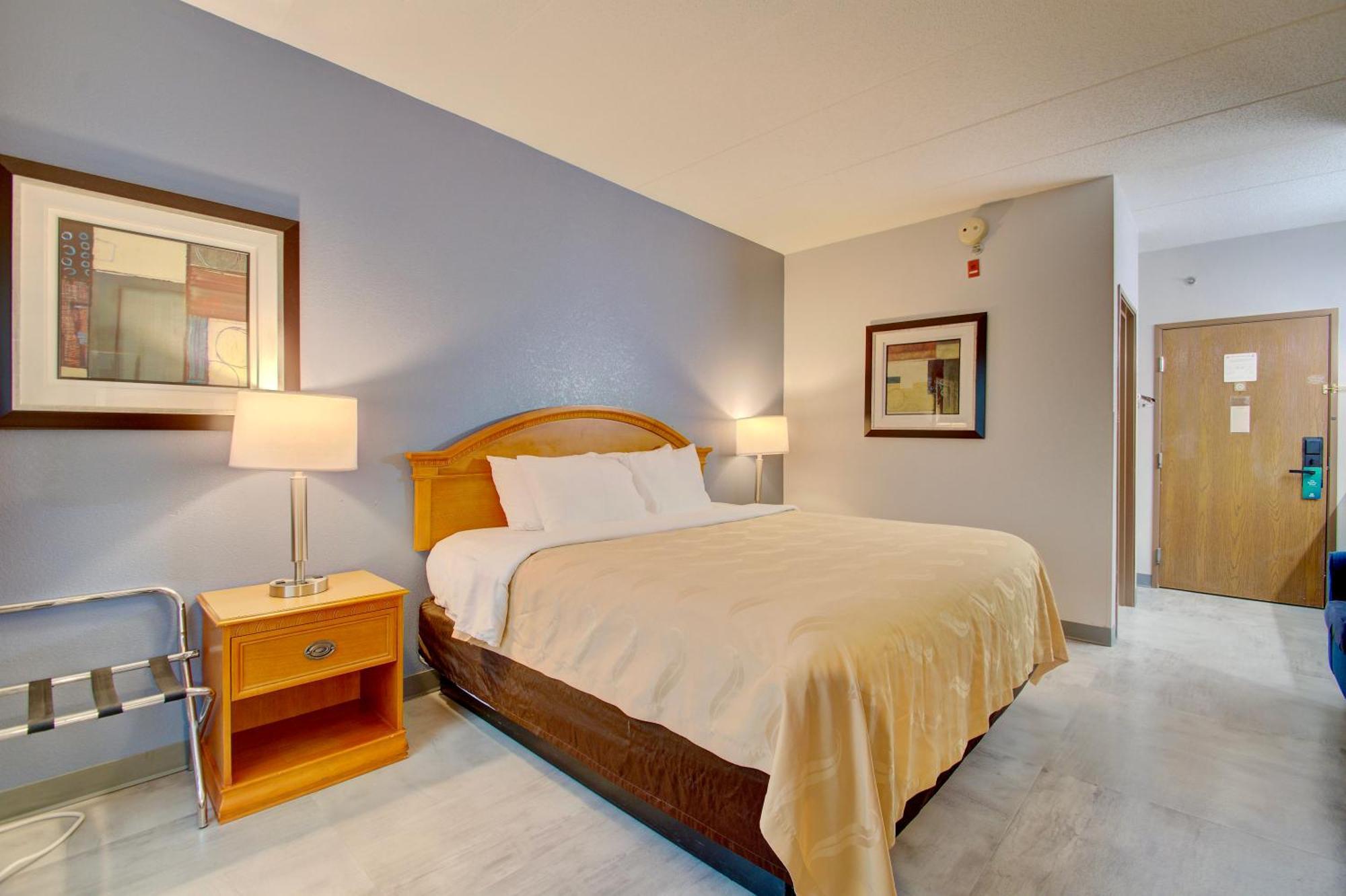 Quality Inn & Suites Cvg Airport Erlanger Exteriör bild