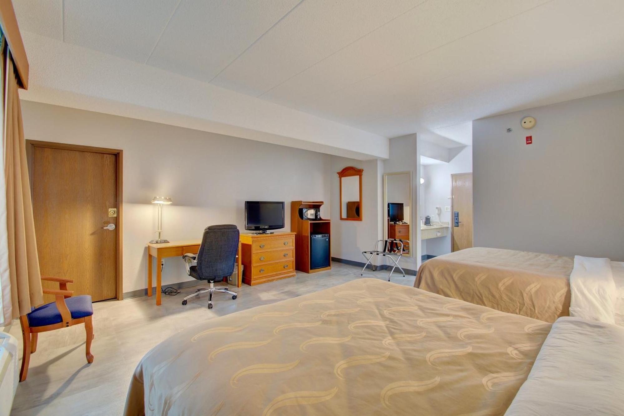 Quality Inn & Suites Cvg Airport Erlanger Exteriör bild