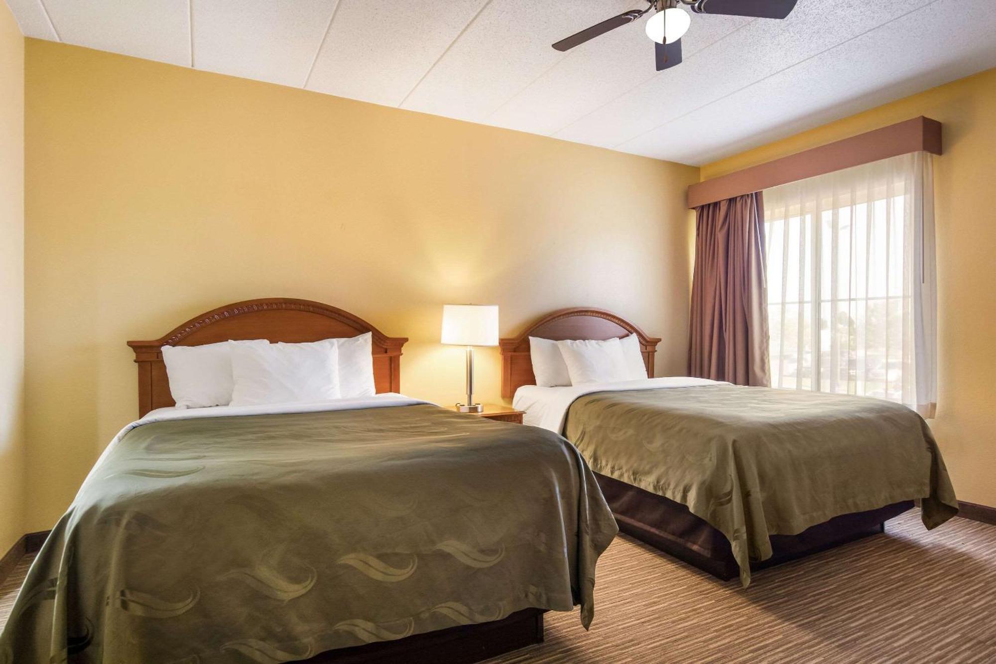 Quality Inn & Suites Cvg Airport Erlanger Exteriör bild