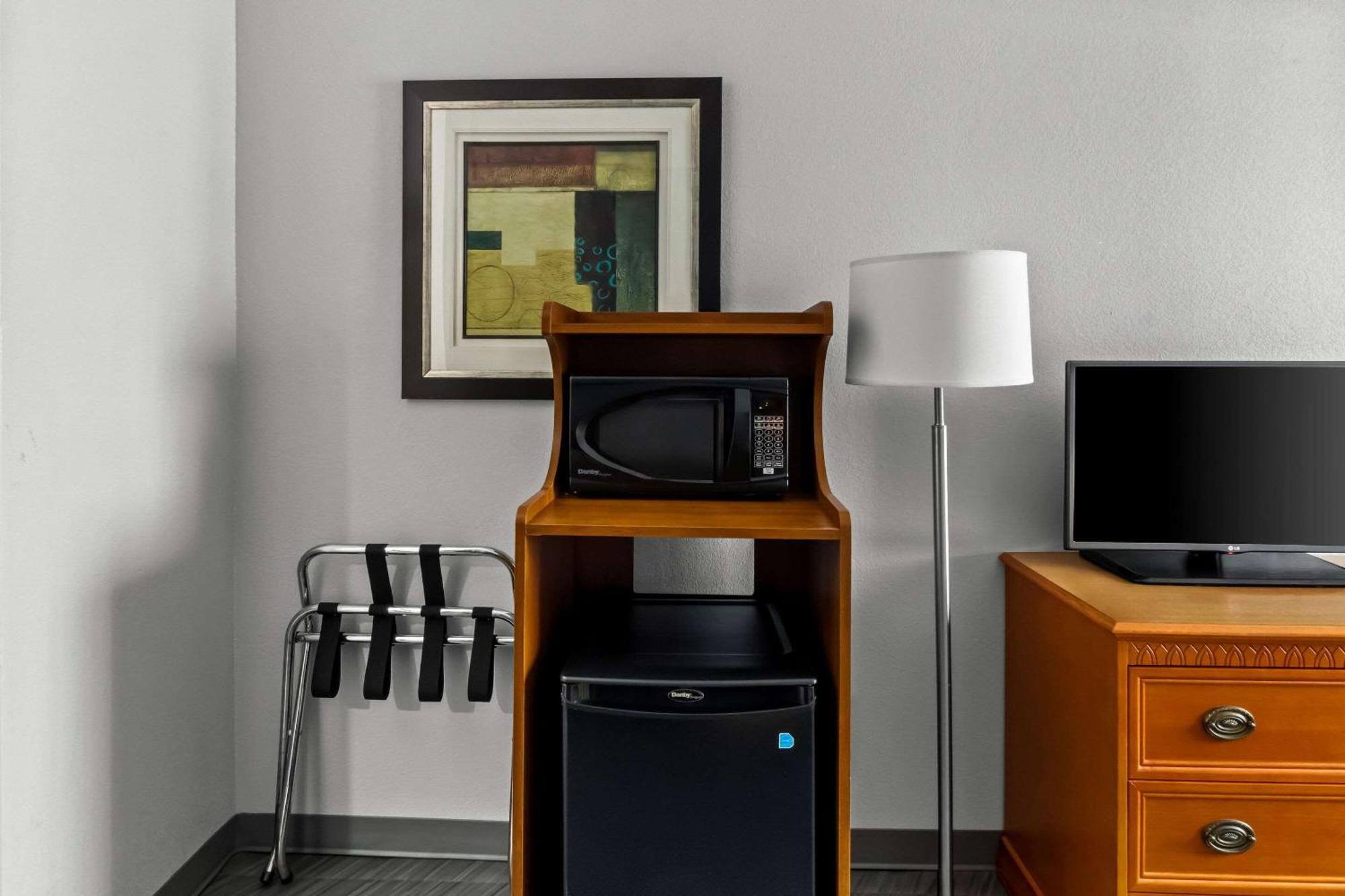 Quality Inn & Suites Cvg Airport Erlanger Exteriör bild