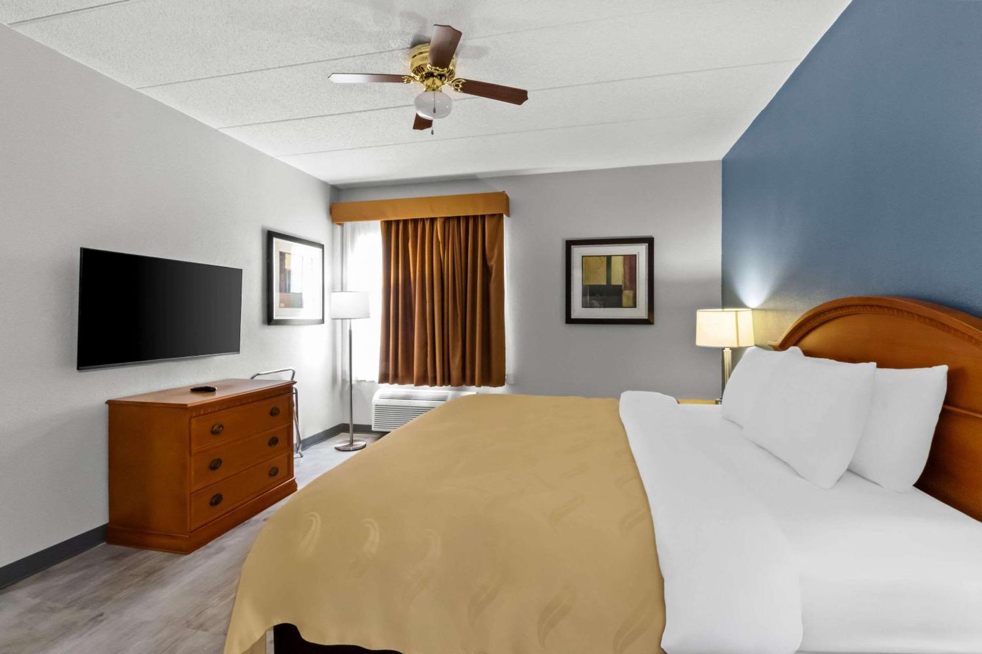 Quality Inn & Suites Cvg Airport Erlanger Exteriör bild