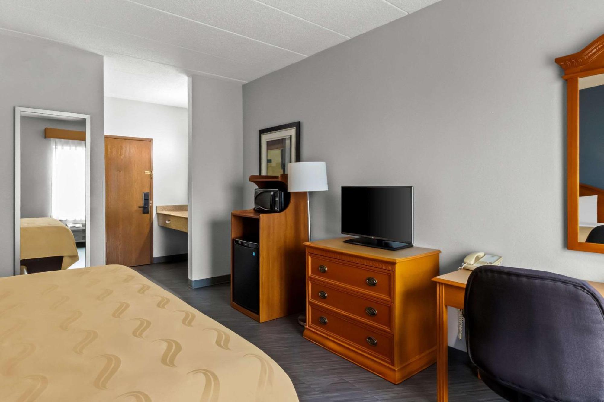 Quality Inn & Suites Cvg Airport Erlanger Exteriör bild