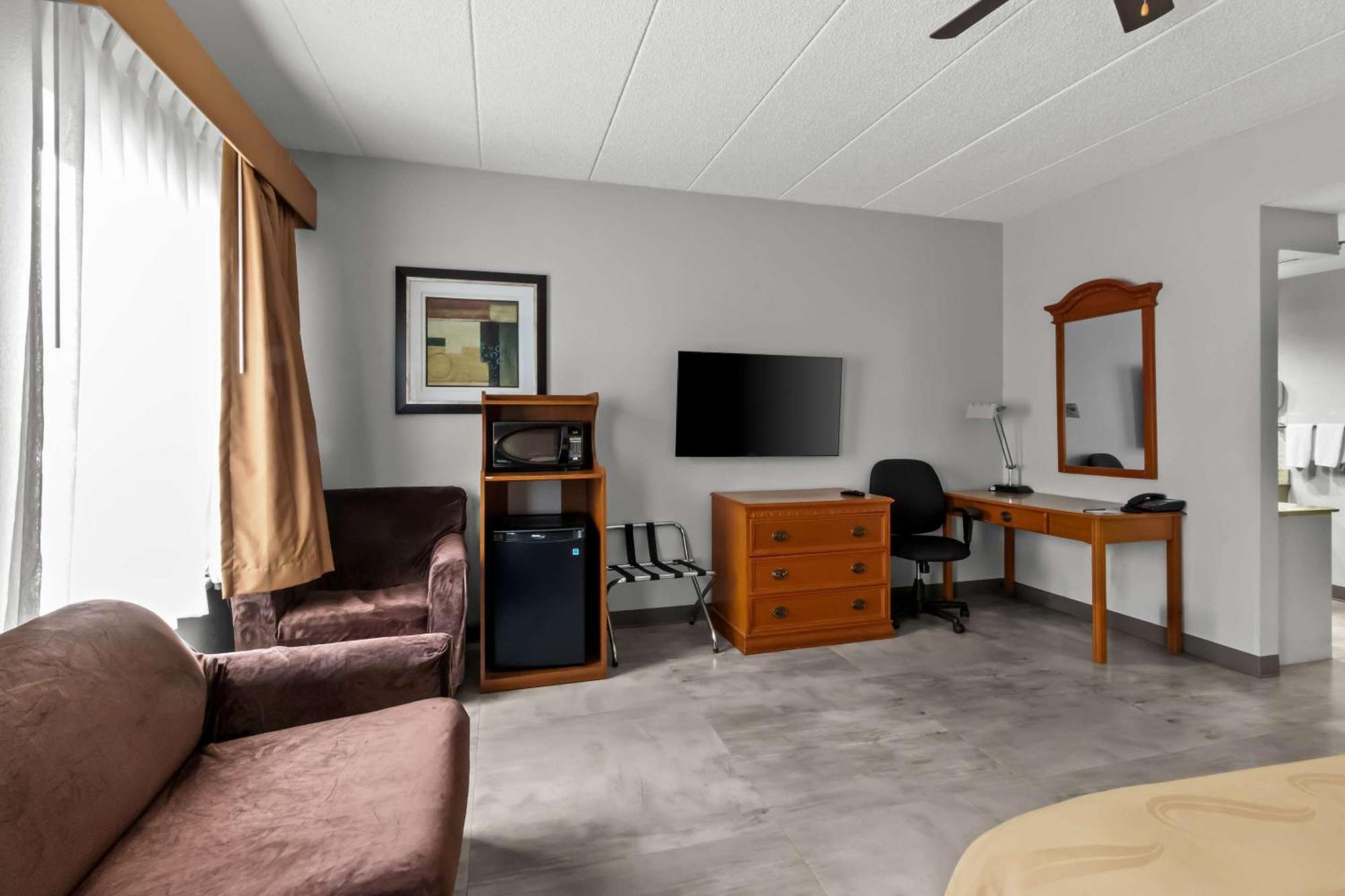 Quality Inn & Suites Cvg Airport Erlanger Exteriör bild