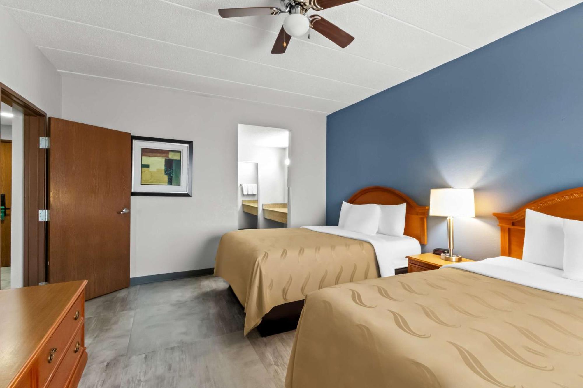 Quality Inn & Suites Cvg Airport Erlanger Exteriör bild